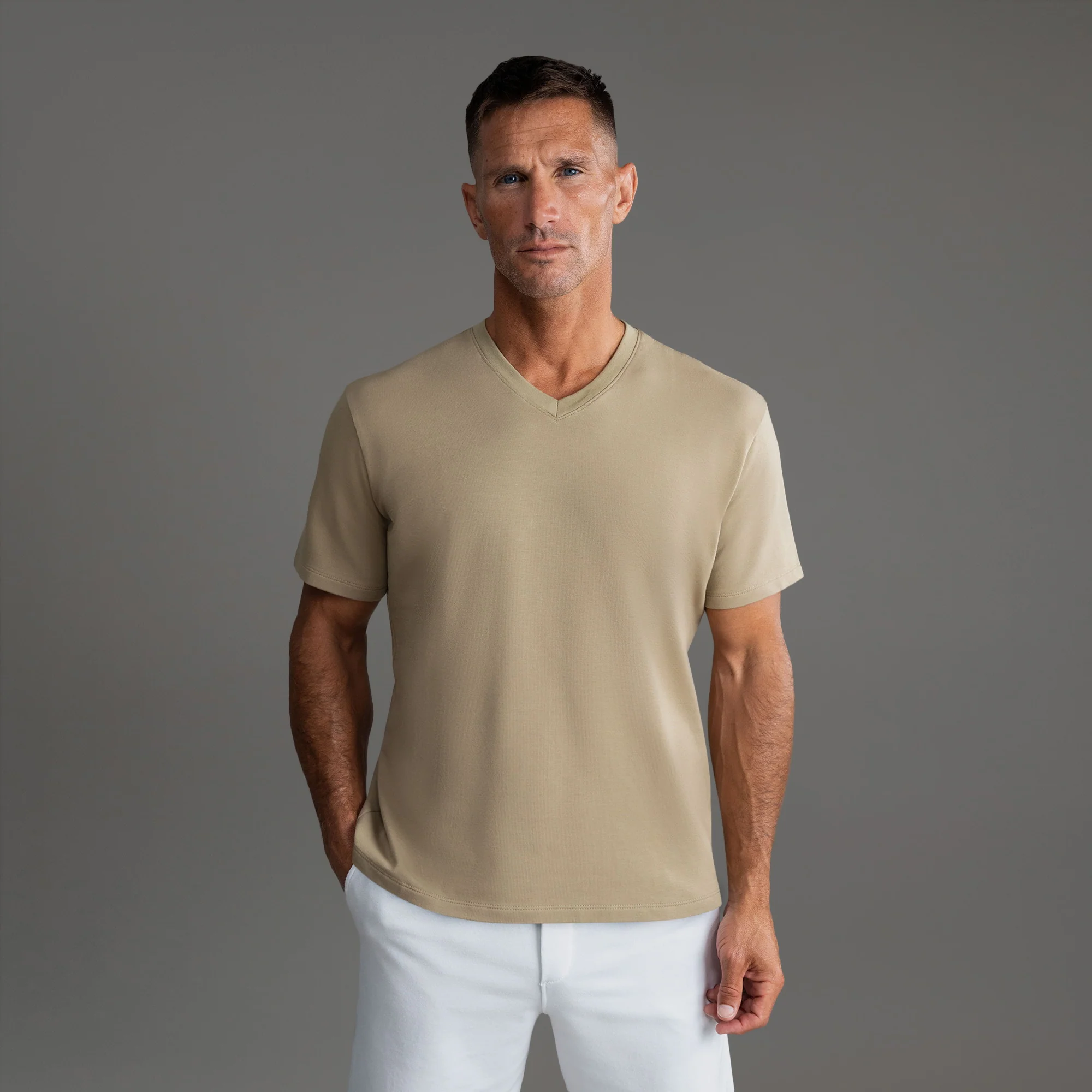 Cumulus V-Neck T-Shirt - Image 18