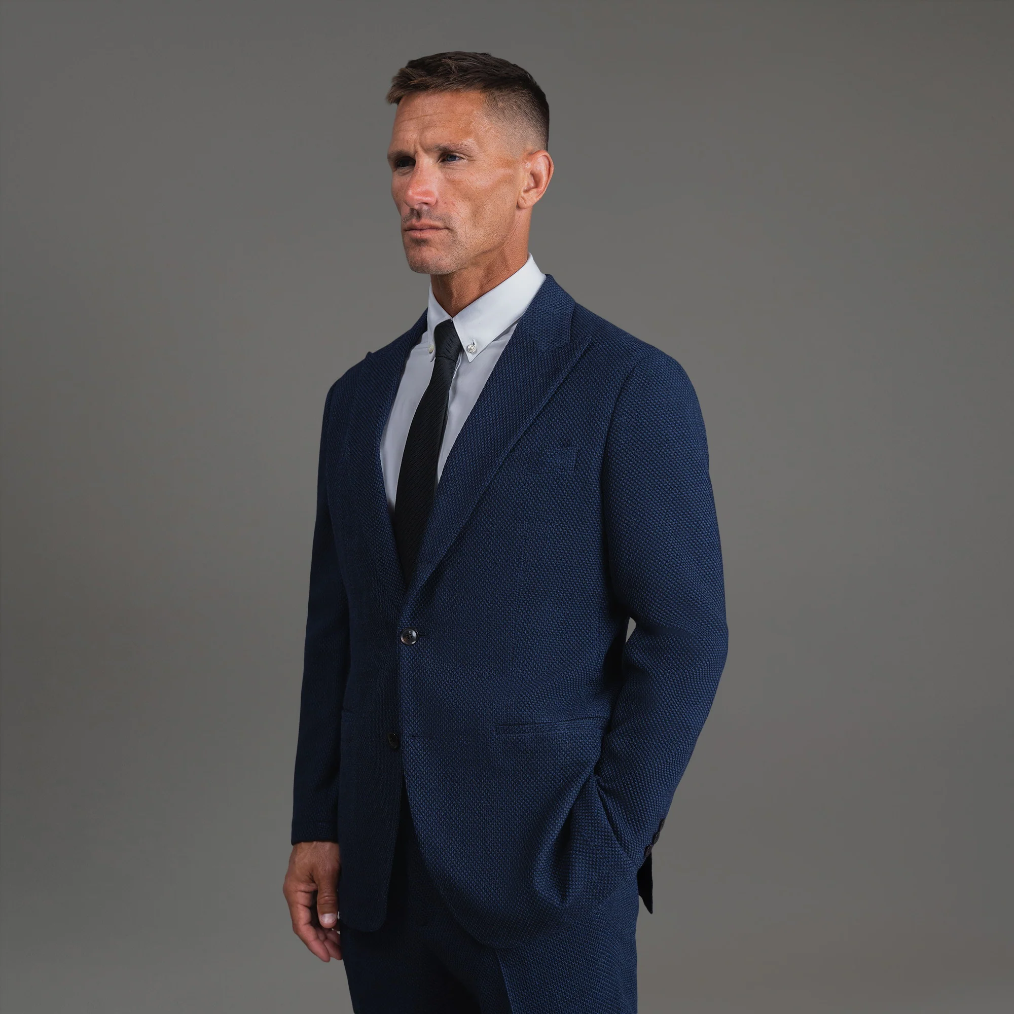 Ford Venetto Stretch Suit - Image 13