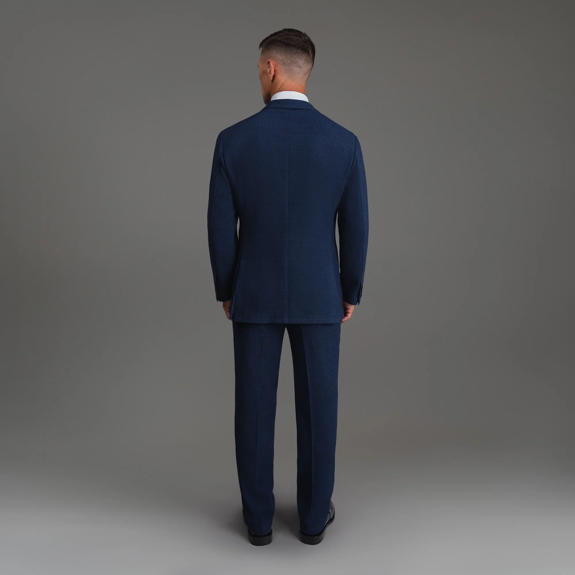 Ford Venetto Stretch Suit - Image 14