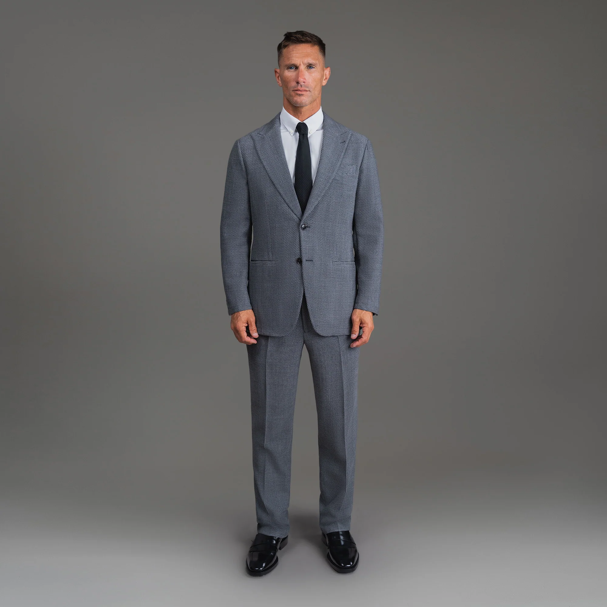 Ford Venetto Stretch Suit - Image 17