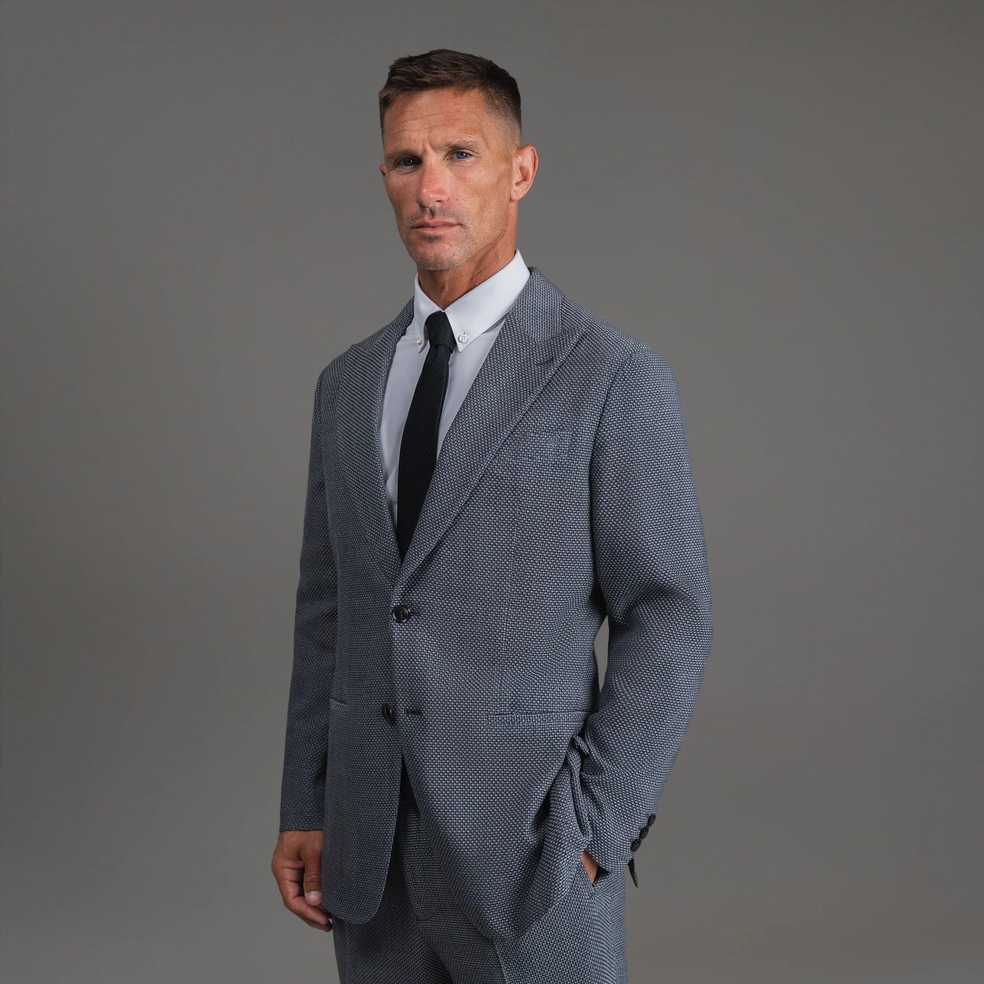 Ford Venetto Stretch Suit - Image 20