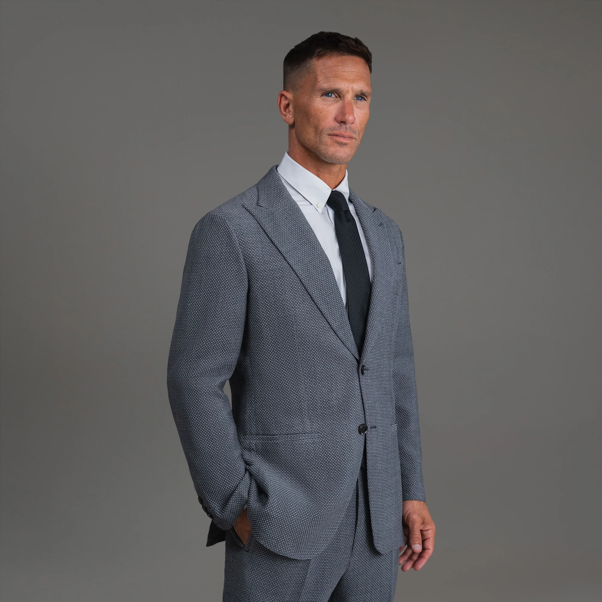 Ford Venetto Stretch Suit - Image 24