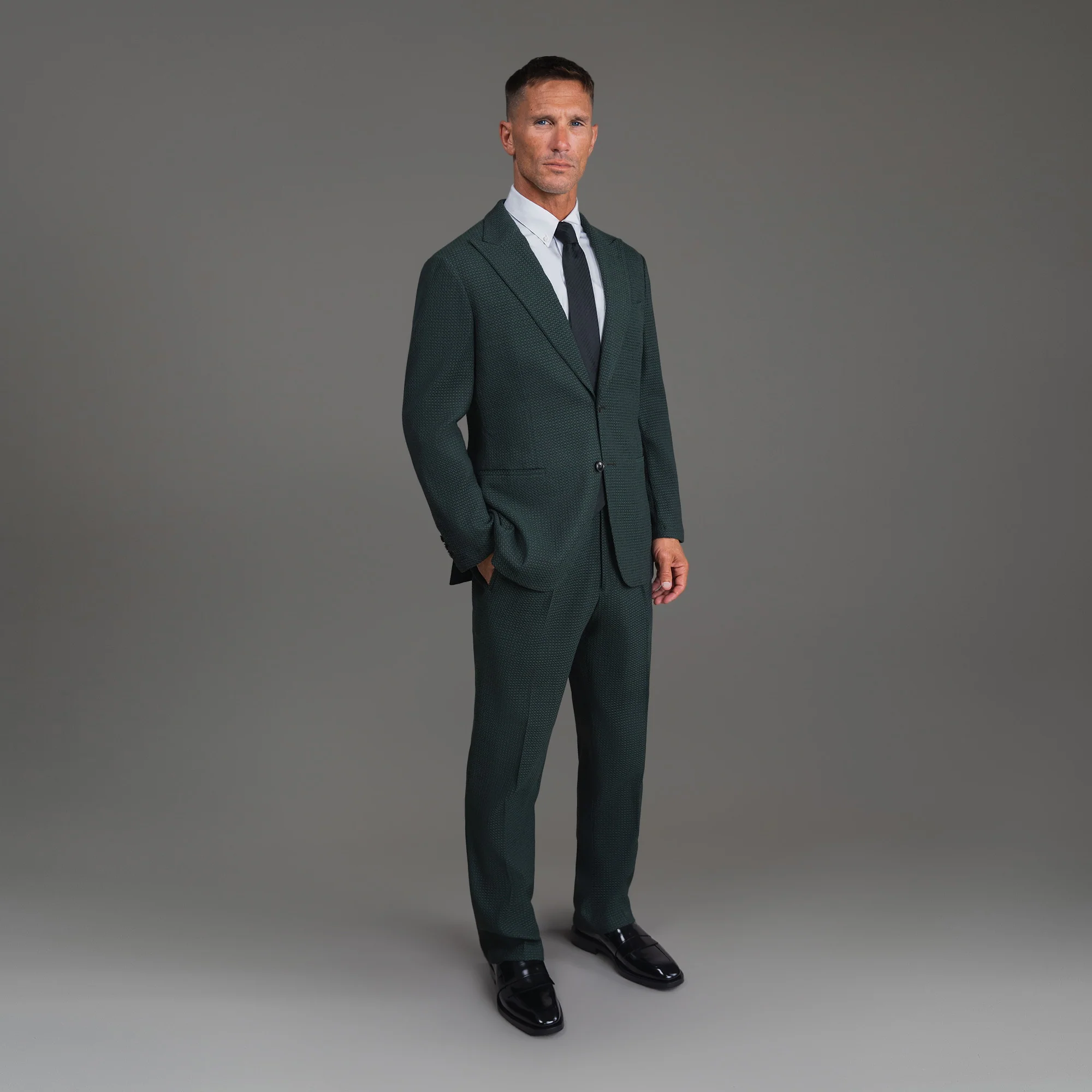 Ford Venetto Stretch Suit - Image 7