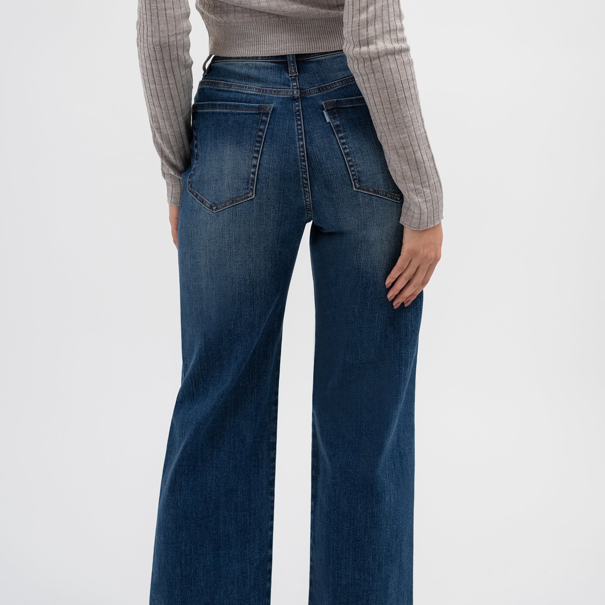 Air Relaxed Jeans - Image 22