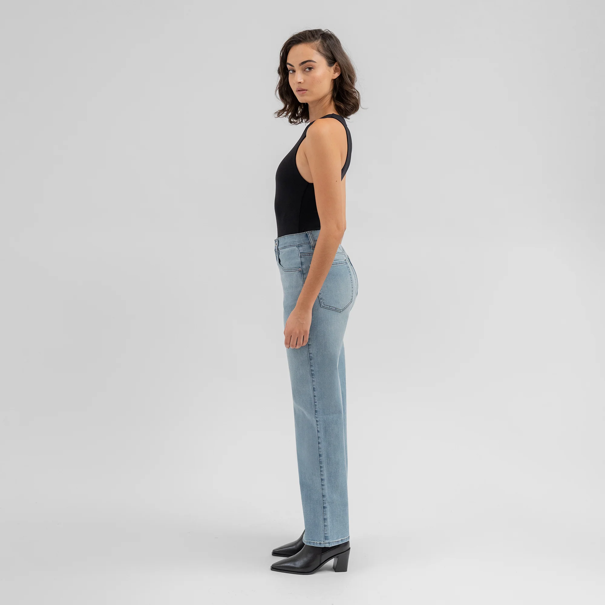 True Relaxed Jeans - Image 33