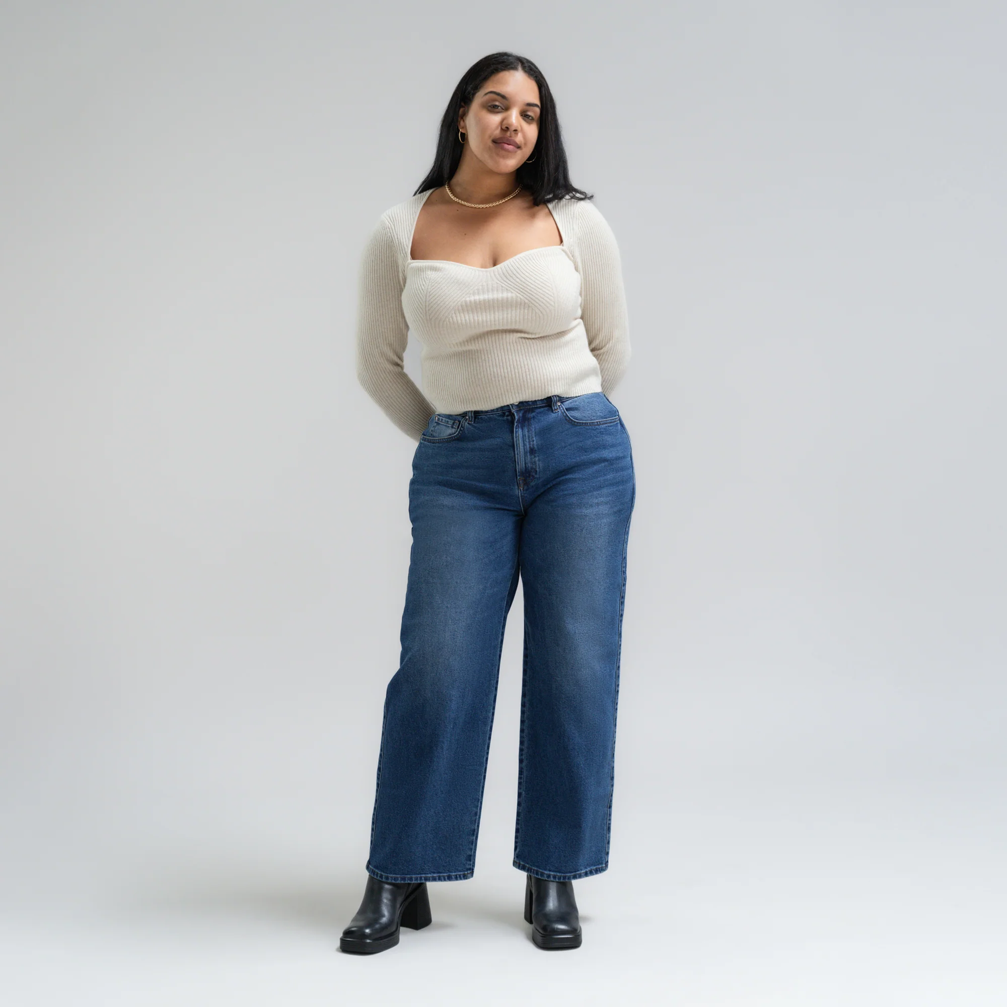 True Relaxed Jeans - Image 6